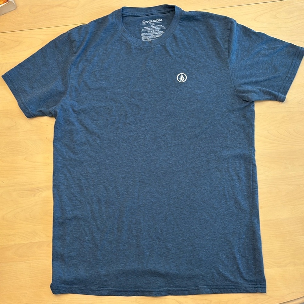 Volcom T - L